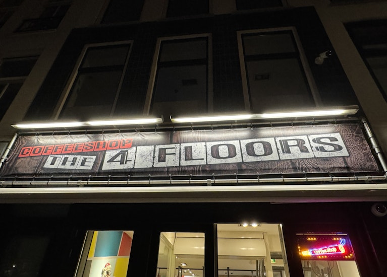 The 4 Floors